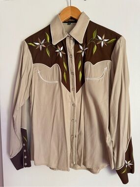 Designer Manuel Cuevas Western Embroidered Snap-Up Shirt - Beige & Brown